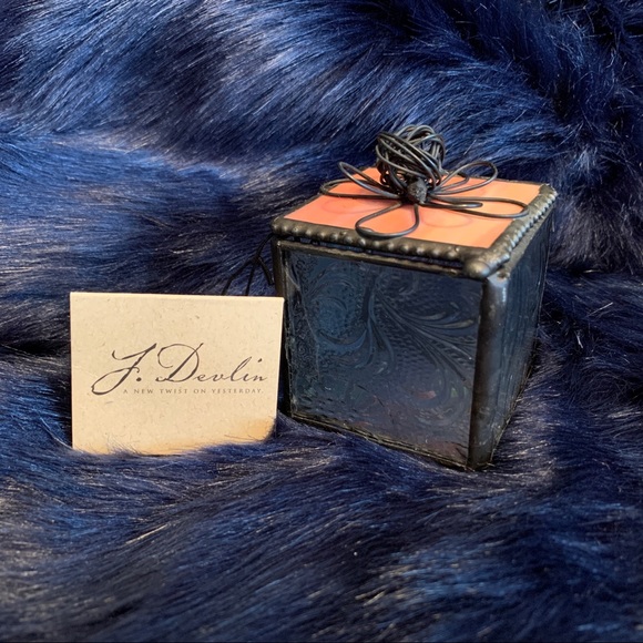 Small Glass Trinket Box - Picture 4 of 4